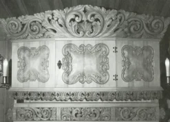 Best Vesterheim Amrud Acanthus Carving Pattern #9- Framskap (Cabinet)